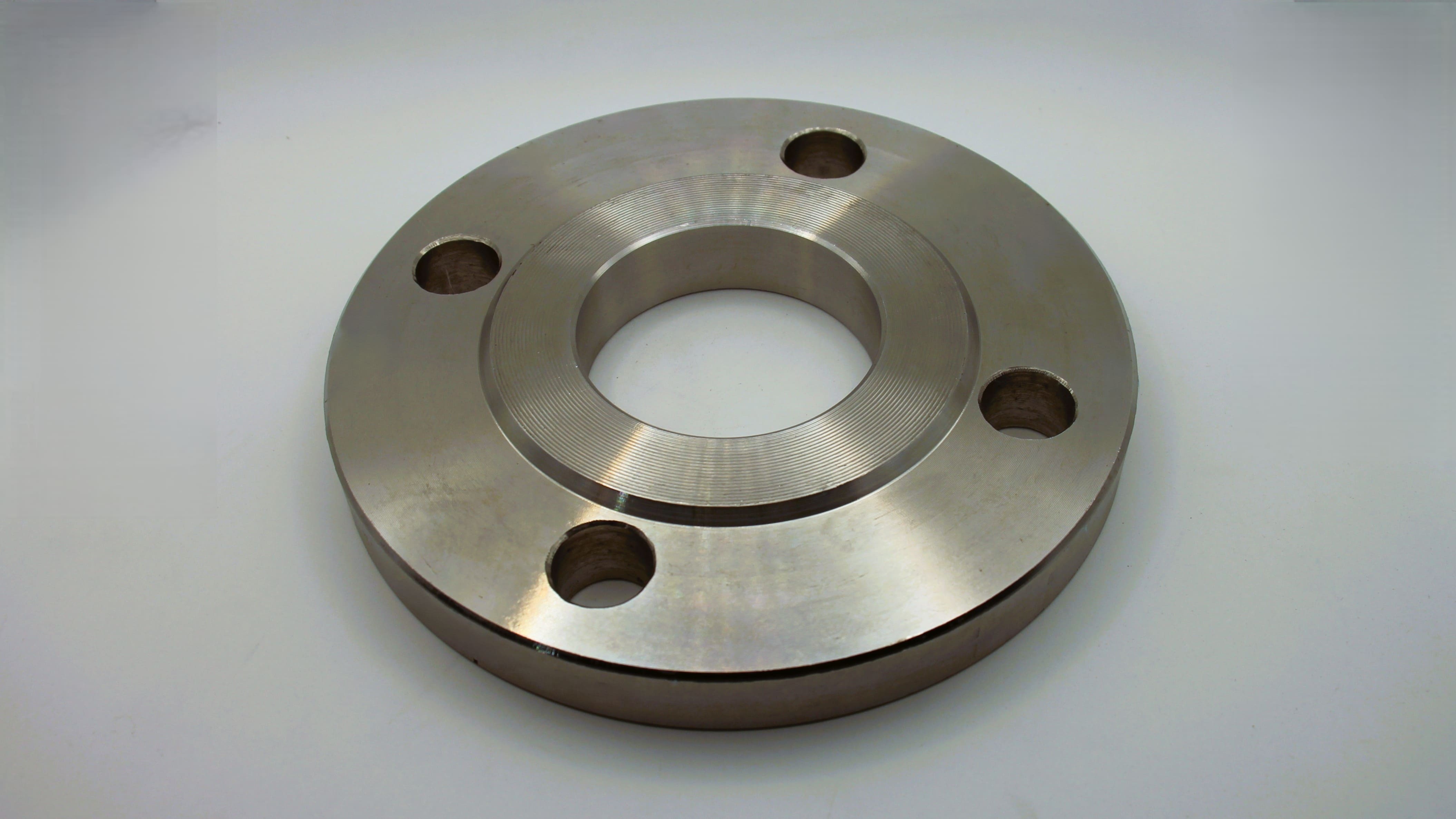 Фланцы, отбортовки